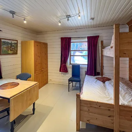 Apartamento 3 Bedroom In Brottum